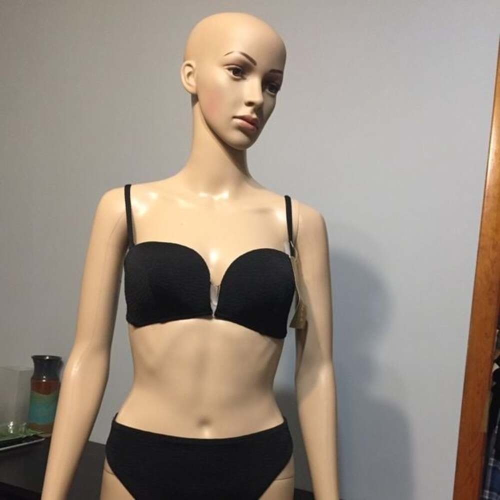 New bikini swimsuit by Gottex black size 12